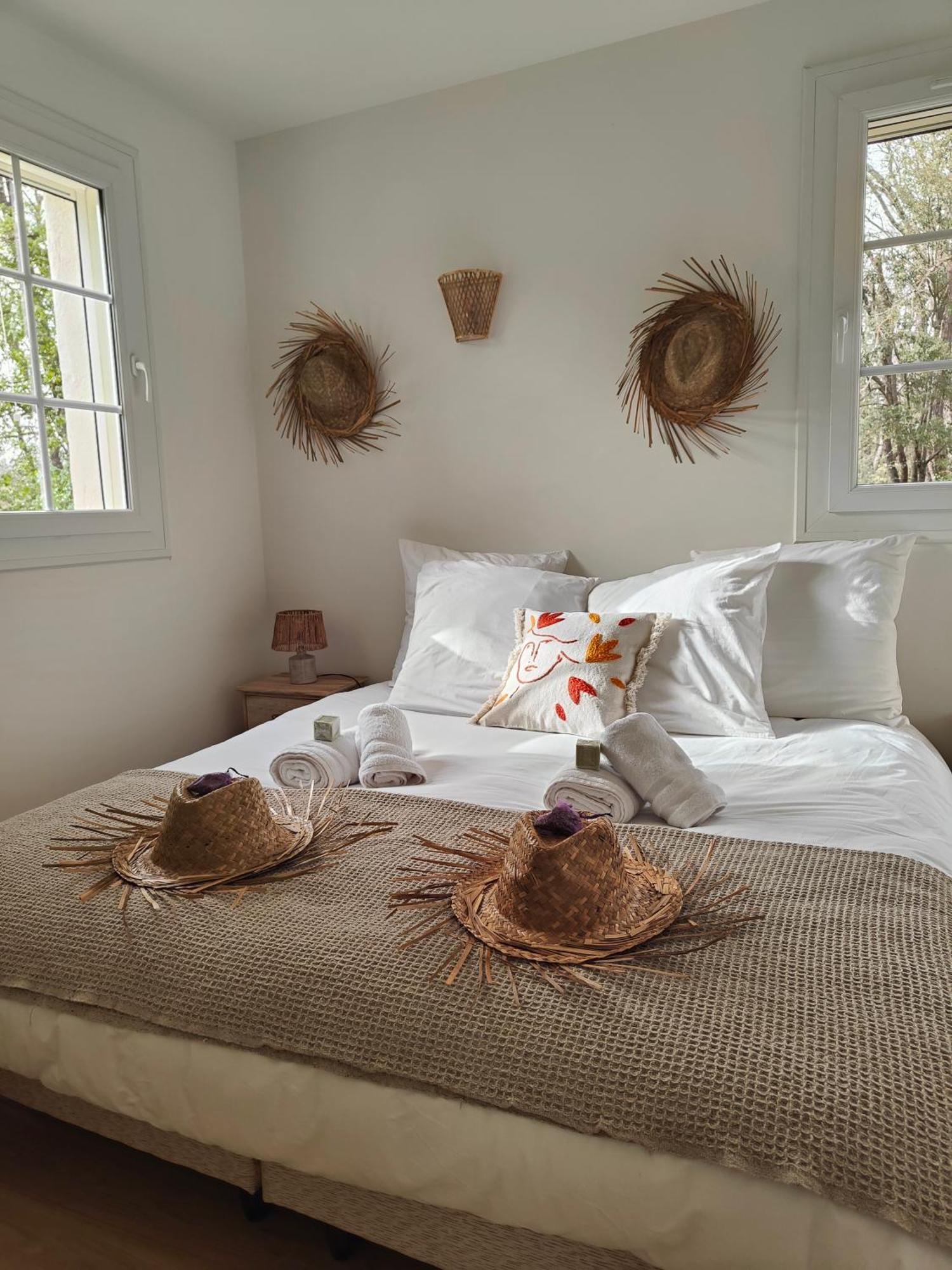 Villa Handres Nans-les-Pins Ngoại thất bức ảnh